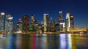 skyline-255116_1280(https-::pixabay.com:photos:skyline-cityscape-buildings-255116:)-jason-goh