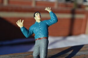 fearful male figurine