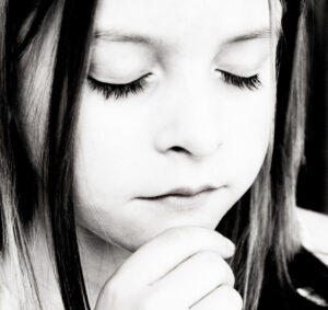 girl praying