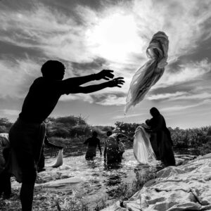 man-tossing-garment-piqsels.com-id-zwegt(https-::www.piqsels.com:en:public-domain-photo-zwegt:download)-pd