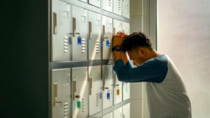 man-praying-lockers-yosi-prihantoro-gaONi-0Sf5k-unsplash(https:::unsplash.com:photos:gaONi-0Sf5k)