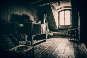 old-attic-peter-herrmann-XnoOrTIjgjw-unsplash(https-::unsplash.com:photos:grayscale-photo-of-wooden-chair-near-window-XnoOrTIjgjw)