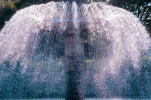 water-fountain-closeup-s-tsuchiya-S_a-I7VmcS8-unsplash(https-::unsplash.com:photos:a-large-fountain-spewing-water-into-the-air-S_a-I7VmcS8)